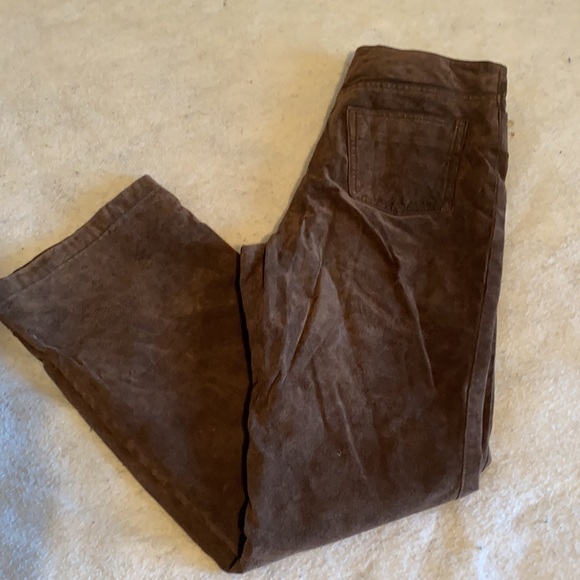 Mossimo - Picture 3 of 3